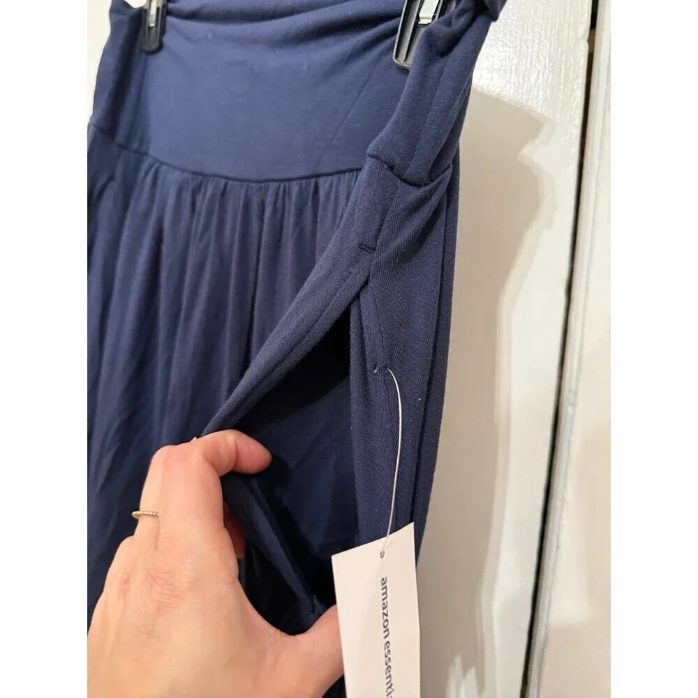 Amazon essentials women’s size medium dark blue skirt